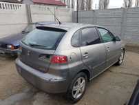 USA DREAPTA FATA/USA DREAPTA SPATE/CAPOTA FATA/HAION CU LUNETA SEAT IBIZA 2004 NEGRU/GRI