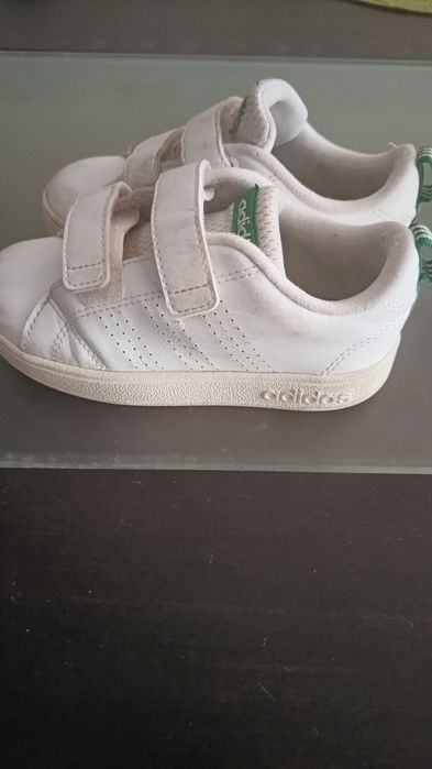 Маратонки Adidas 26 размер
