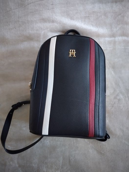 Раница Tommy Hilfiger - тъмно синя