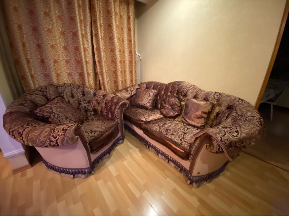 Диван и два кресла