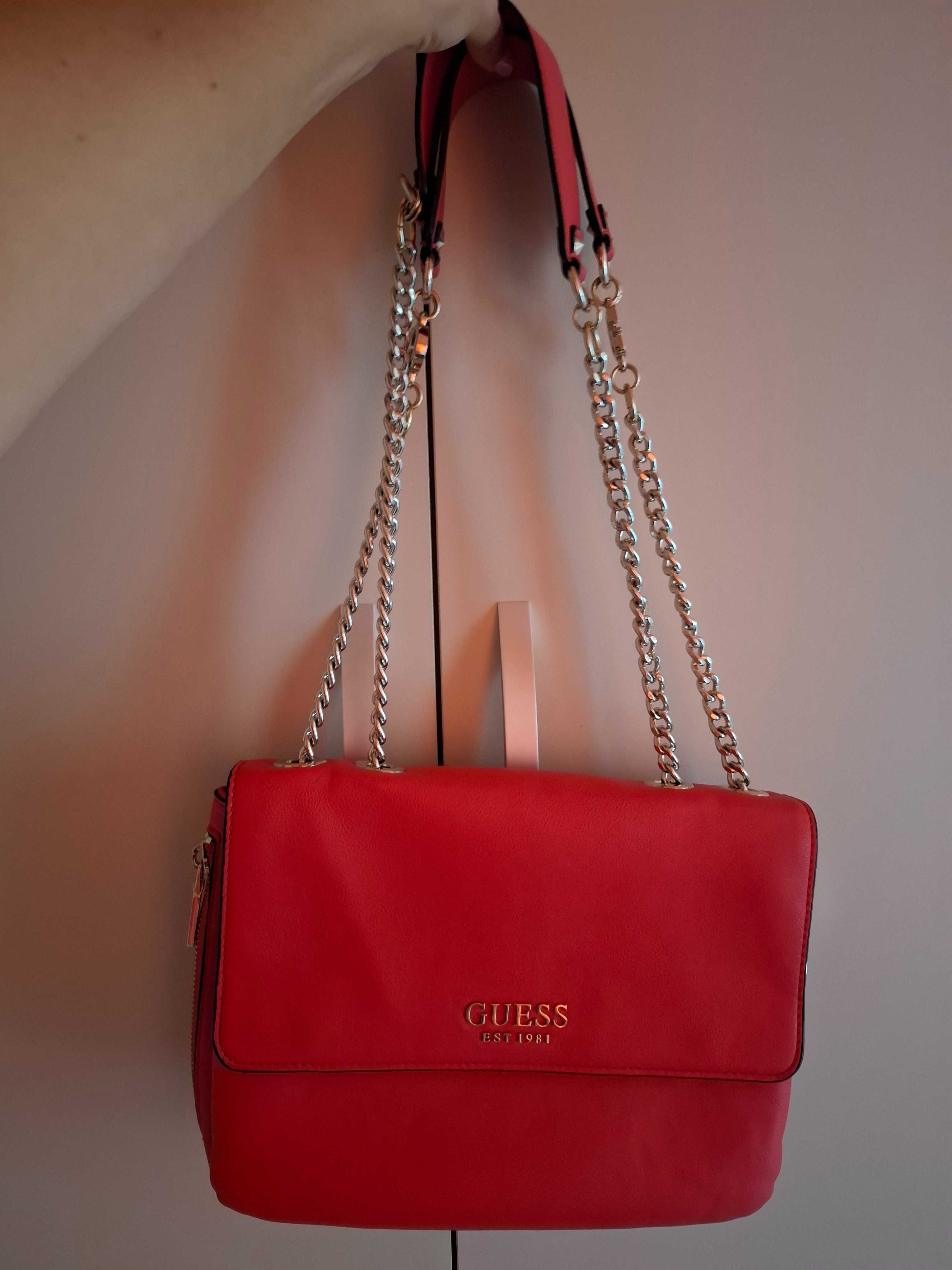 Дамска чанта Guess