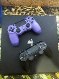 Продам ps4 pro 3 ривизии CUH-7208B