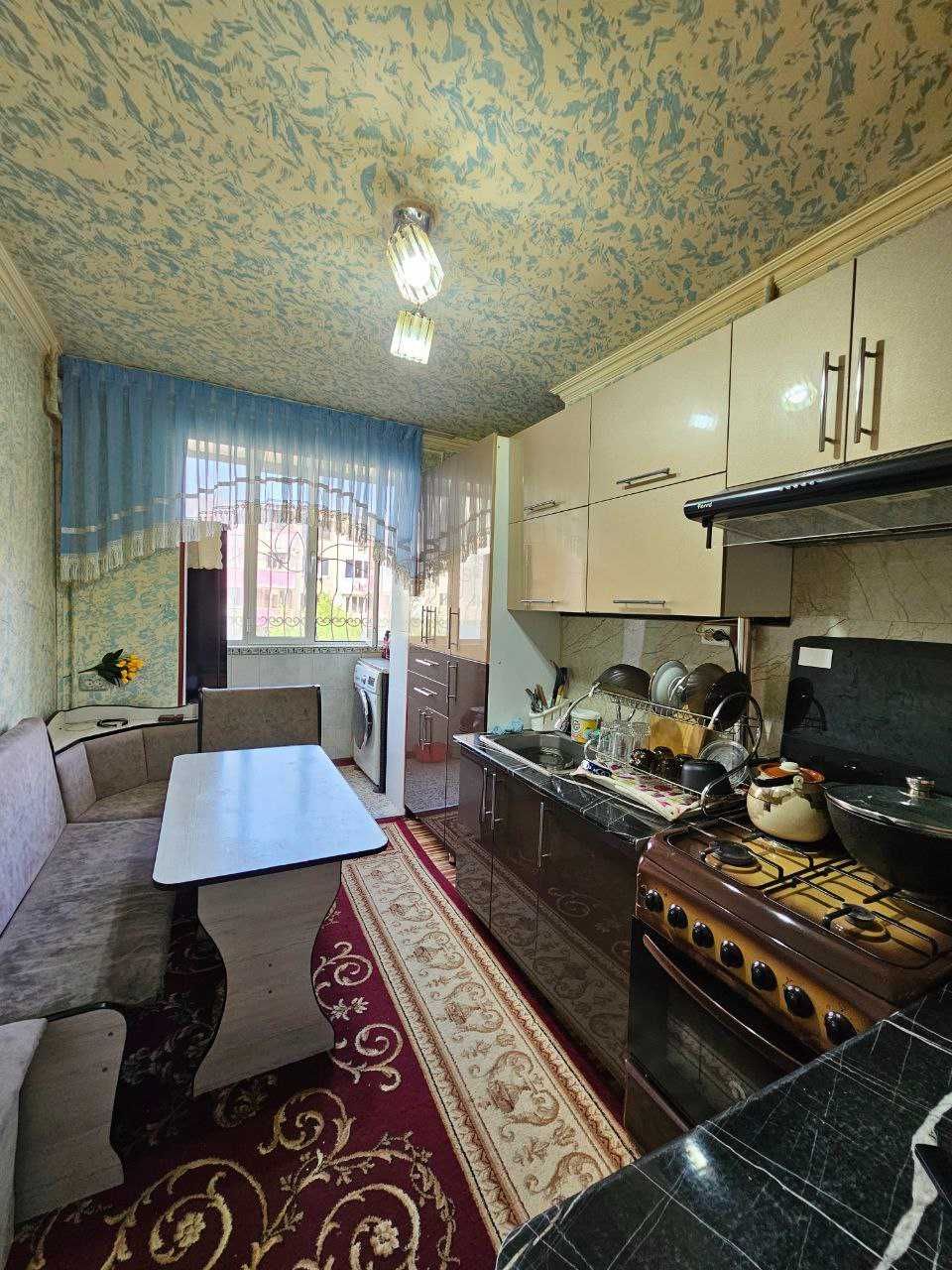 3-х комнатная квартира на 3 этаже = 65 м² = Согдиана