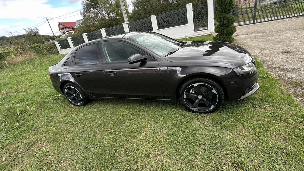 AUDI A4 B8 / 2010/11 / SLINE / Common Rail