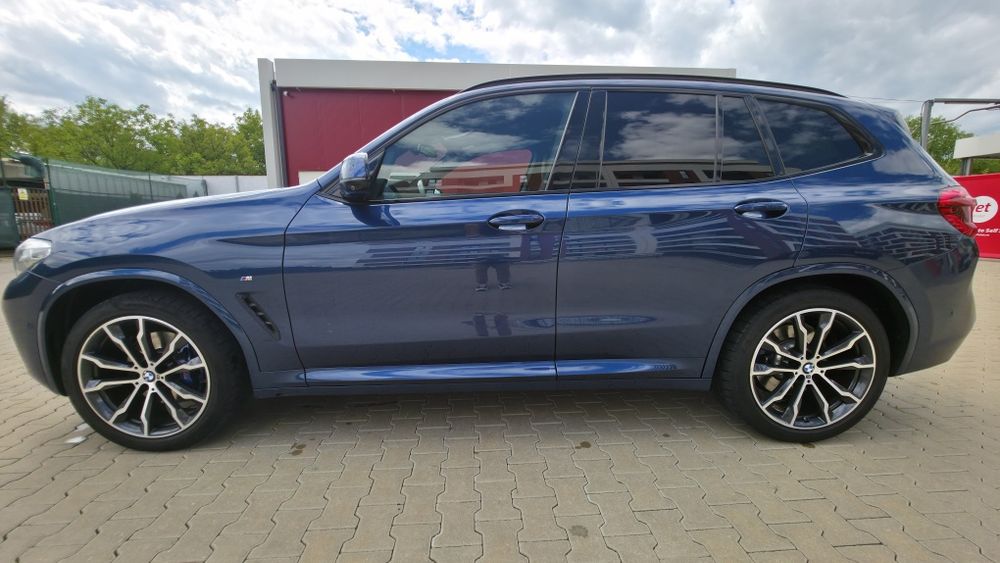 BMW X3 xDrive30i AT