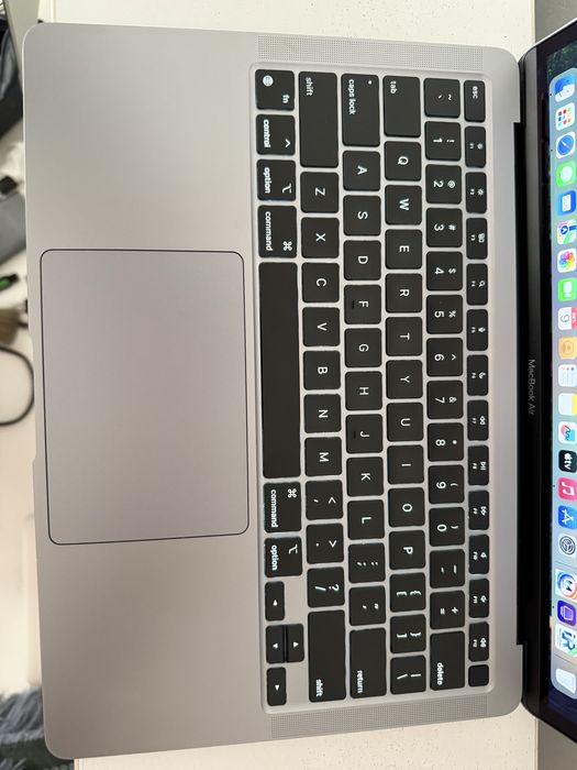 Macbook Air M1/8/256/95%