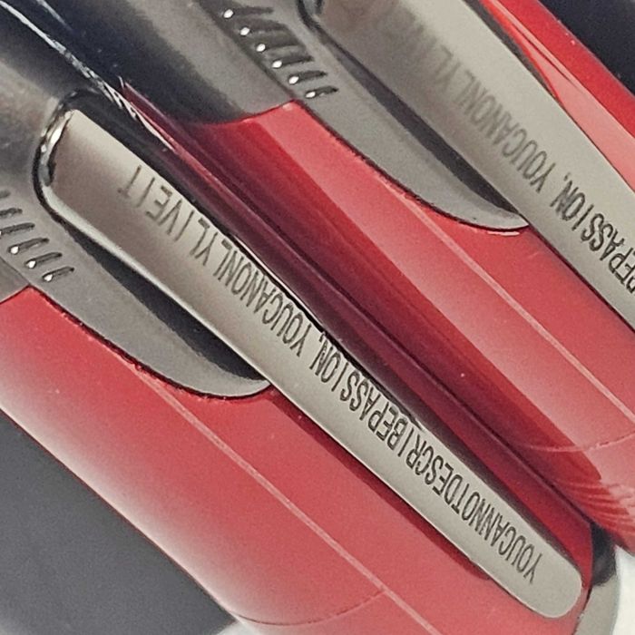 Pix si stilou Montblanc Ferrari Edition