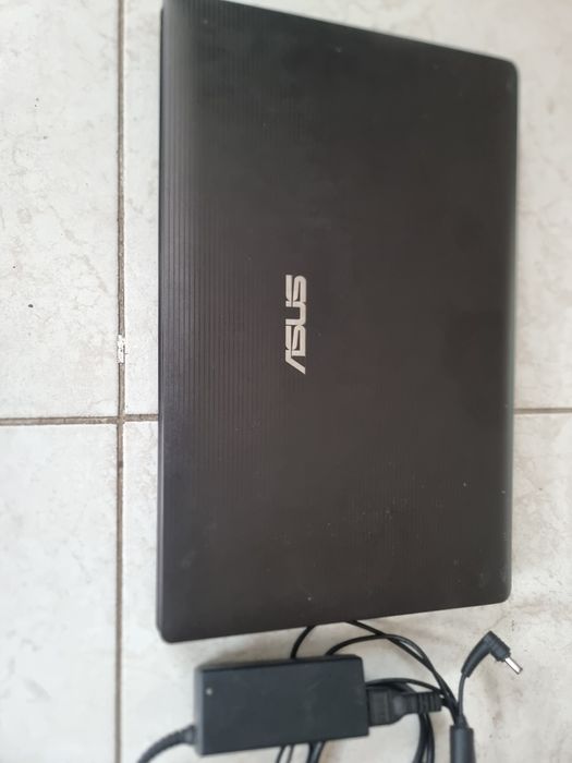 Laptop Asus k53u pret fix