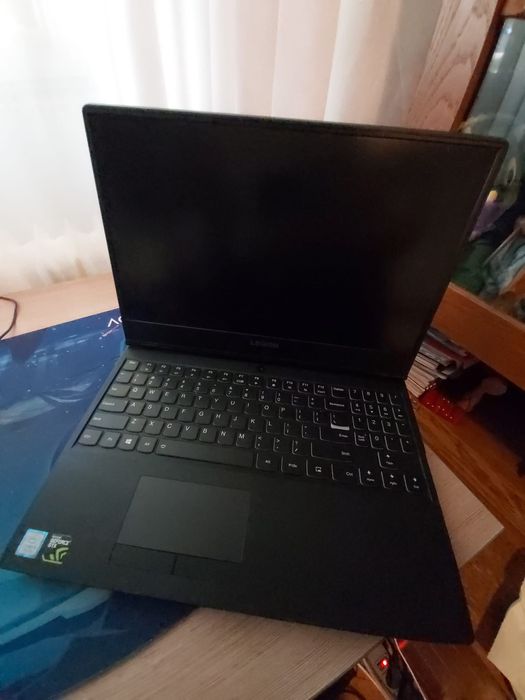 Laptop Gaming Lenovo
