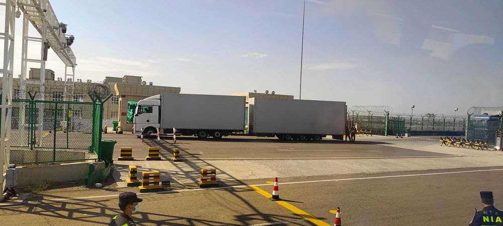 Доставка грузов из Китая в Узбекистан (B2B) Авто-доставка