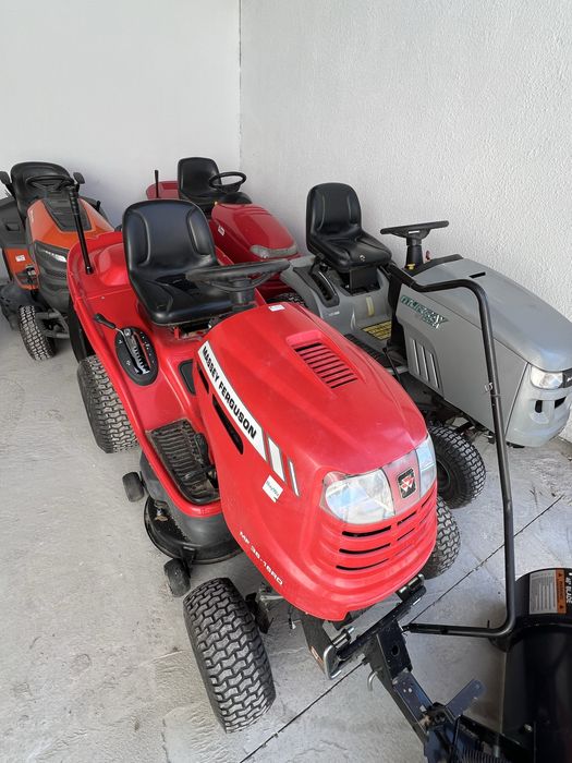 Tractoras de tuns iarba Top cele mai cunoscute si fiabile marci