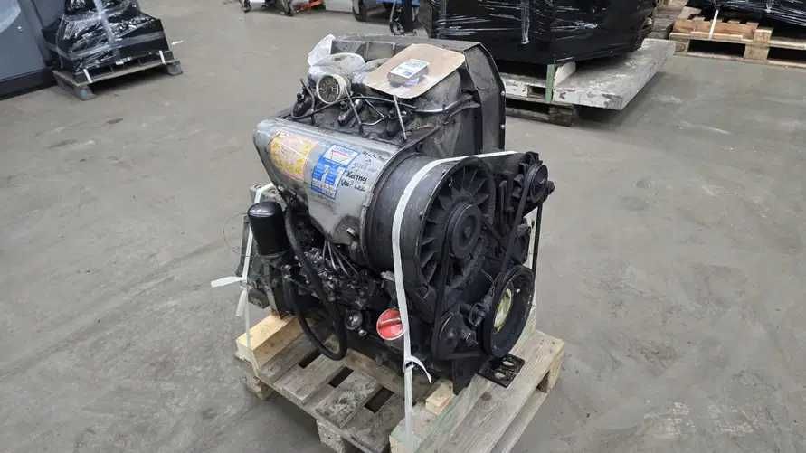 Motor complet miniexcavator Deutz F3L912 - Piese motor Deutz