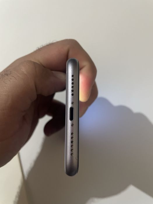 Iphone 11 , garantiya bor