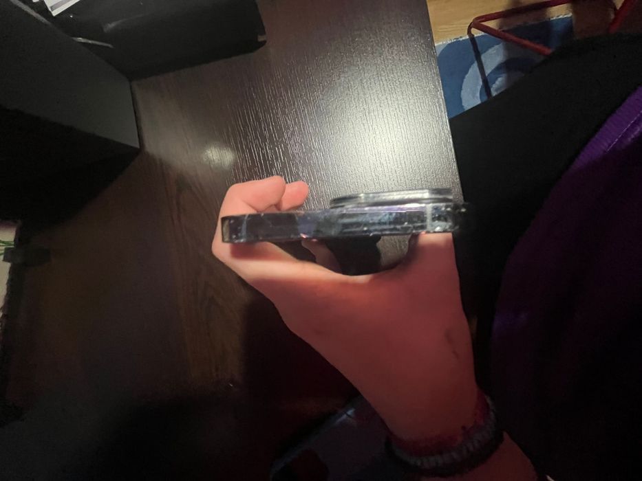 Vand iPhone 13 Pro + Husa originala