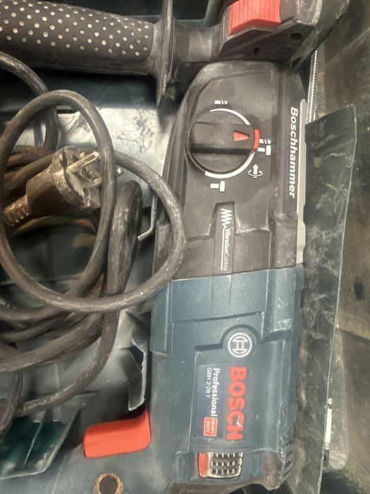 Bosch gbh 2-28 f оригинал 880w