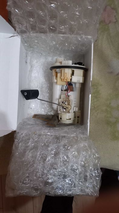 Бензинова помпа за Тойота Корола Версо