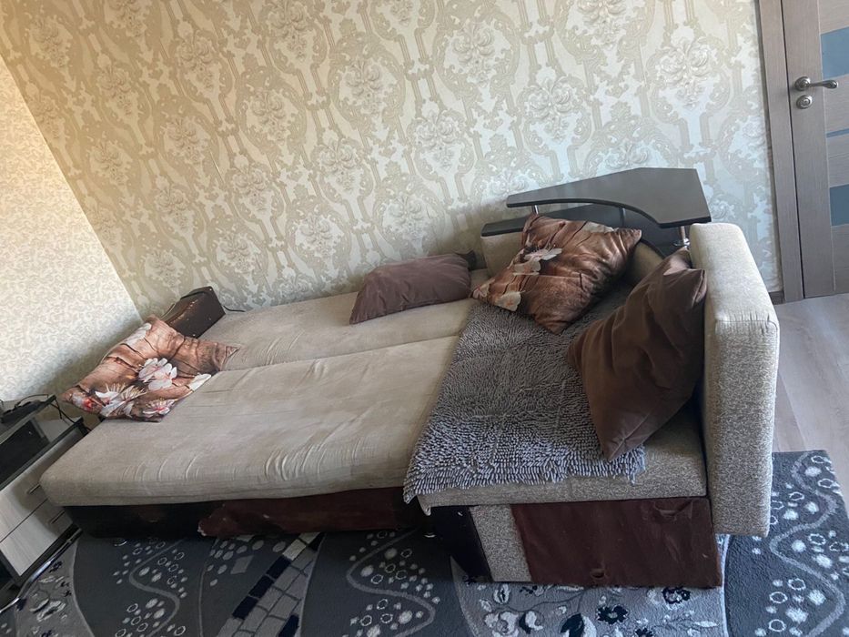 Продам диван раздвижной