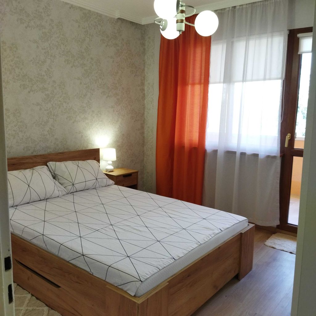 Дава се под наем Тристаен апартамент в Стара Загора, Била - 59 кв.м за 357 € - Снимка #5