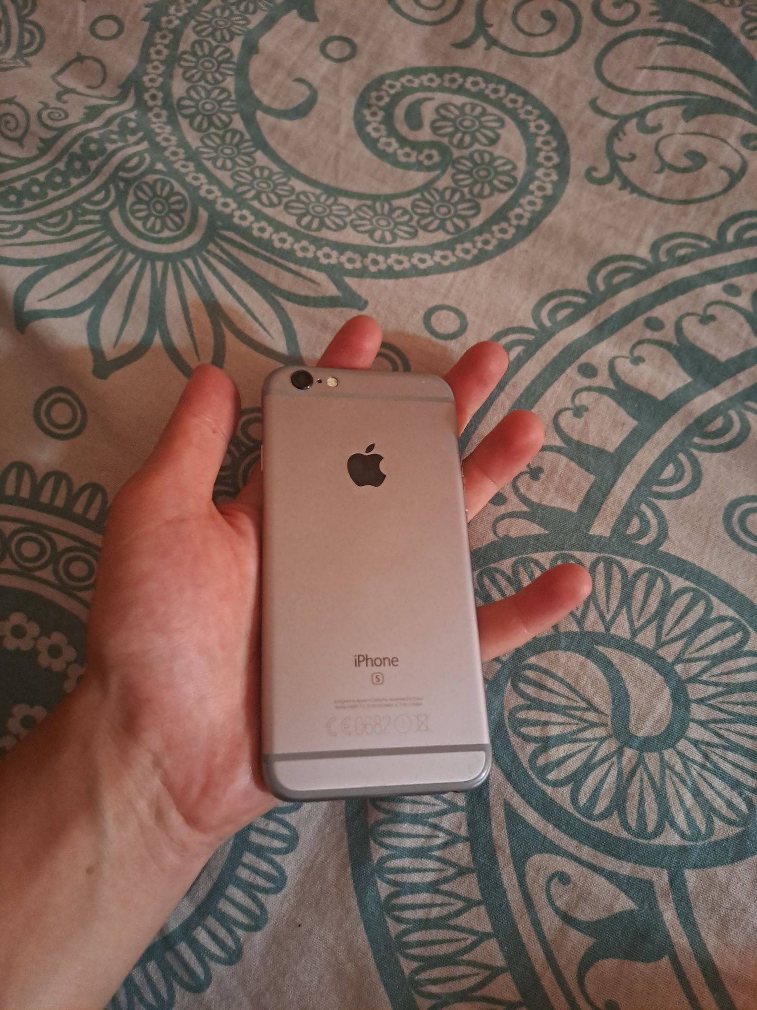 Айфон 6s в нормальной состоянии