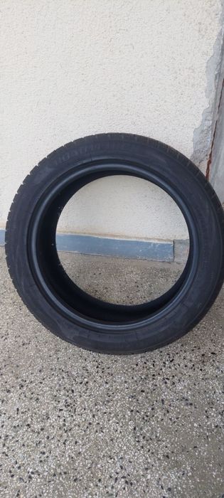 Комплект 4 зимни гуми 245/45 R18 100H XL – като нови, само на 500 км