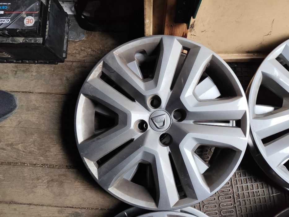 Capace originale pe 16, Dacia Logan, Sandero. VW Passat pe 16