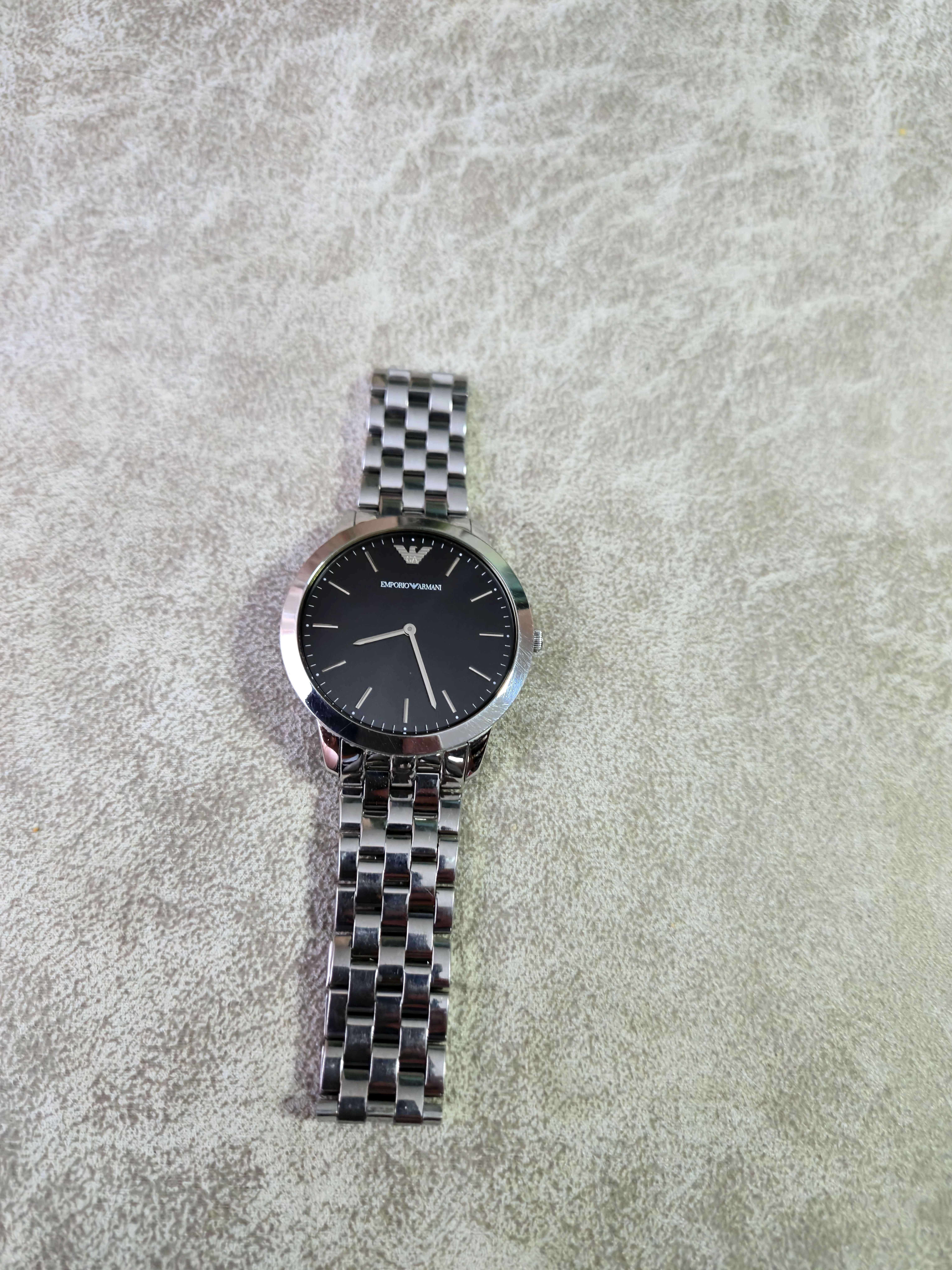 Часовник Emporio Armani