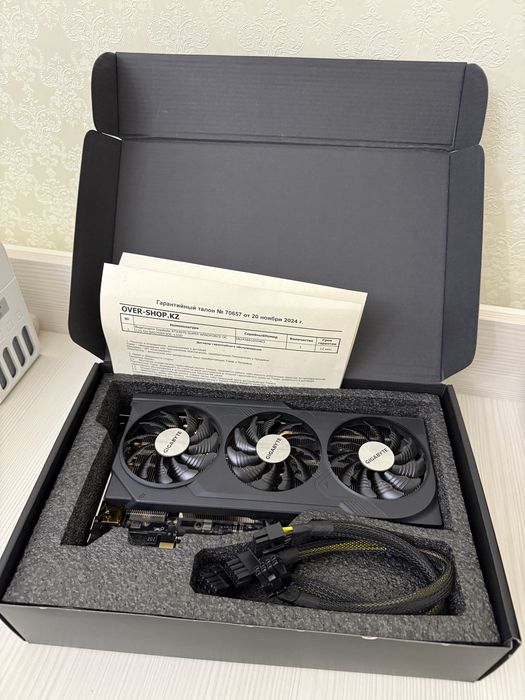 Видеокарта Gigabyte GeForce RTX 4070 super windforce OC 12 ГБ