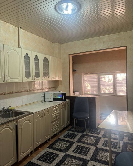 Квартира продается 2/3/9 на Ойбеке