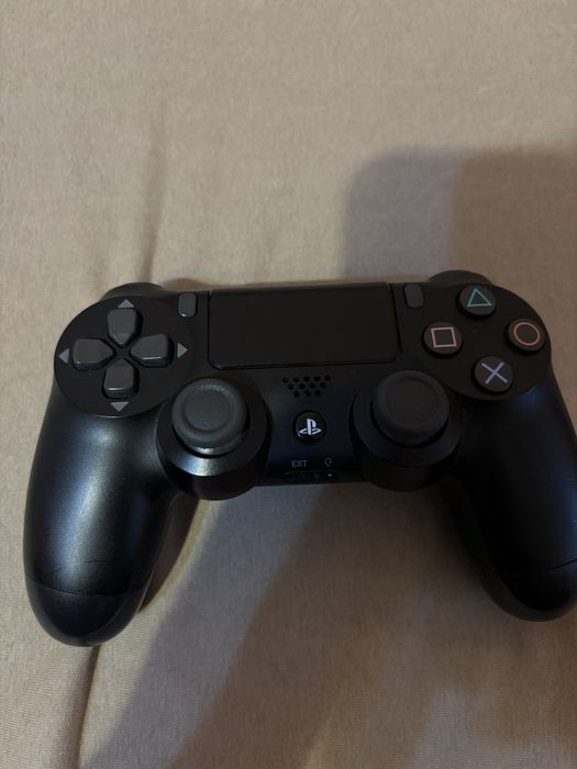 PS4 Slim 500GB + нов джойстик