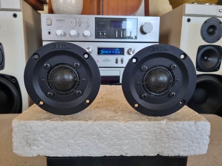 Set Difuzoare Medii Canton. 5 ohms, 40 watts, 9,5 cm. Impecabile.