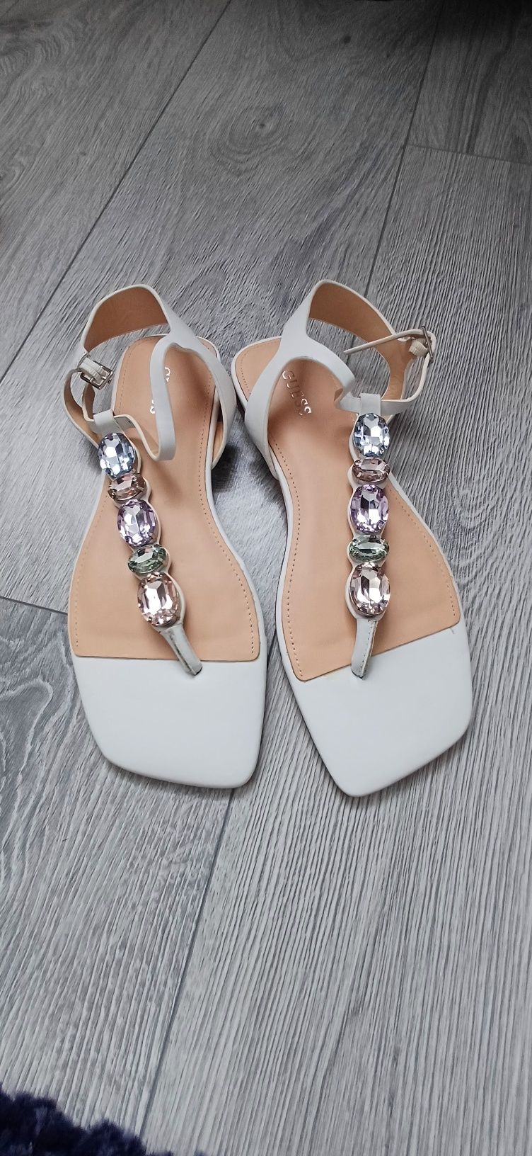 Sandale noi Guess