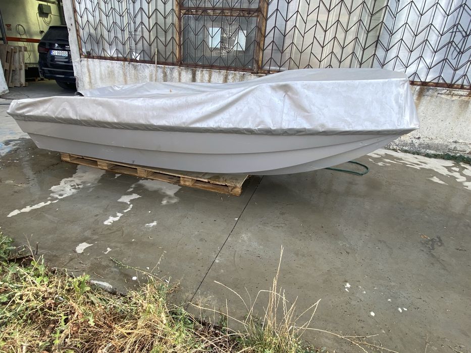 Barca fibra, trimaran, 3.80 x 1.60 m