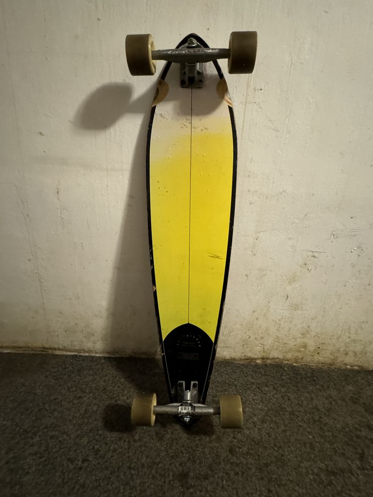 Vând long bord în stare perfectă de funcționare,marca decathlon