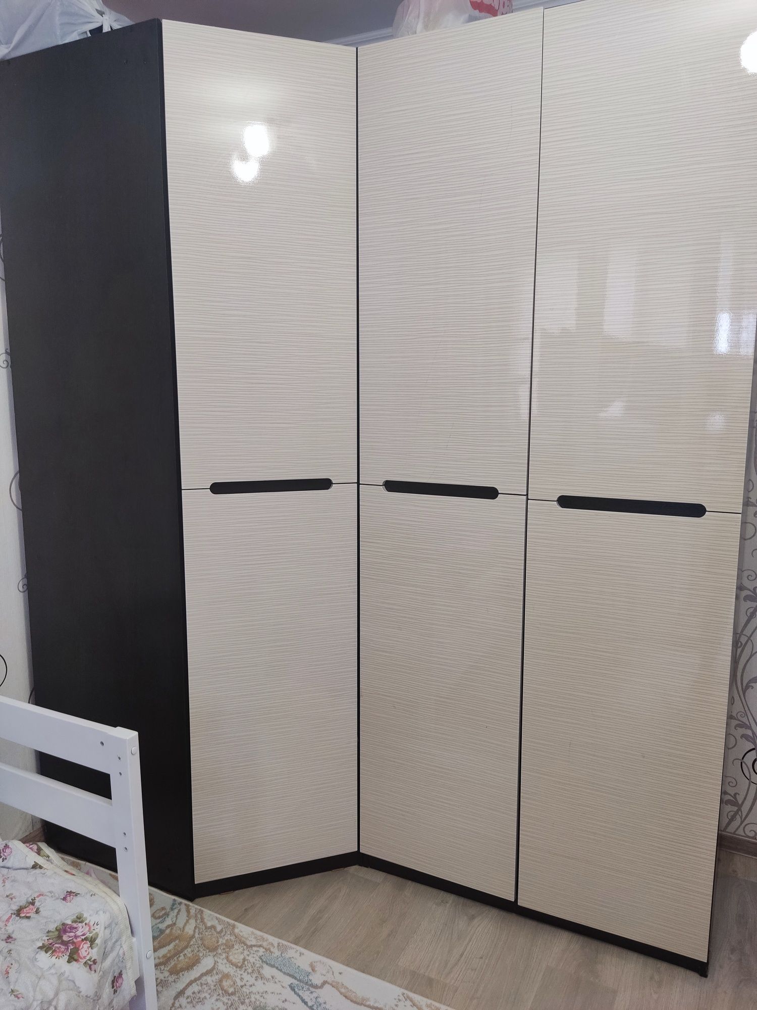 Срочно Продам шифонер