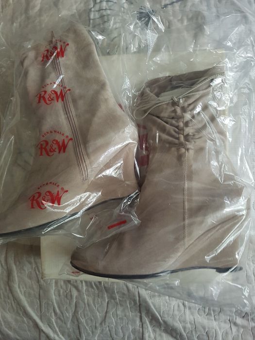 Полусапожки утеплённые бежевые, серые. Демисезонные. 25,5см по стельке