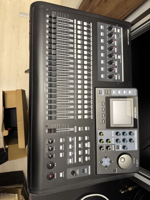 Tascam dP-32SD Digital