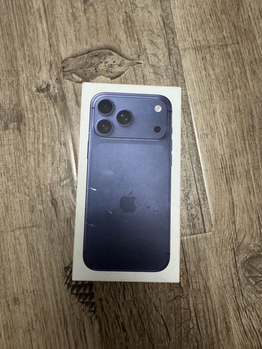 Iphone 17 pro max Blue 256 gb