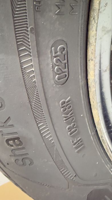 Jante VW Skoda 5x112 + anvelope iarna 215/60/16 M+S XL