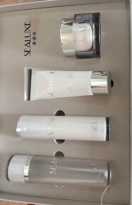 Косметический набор Sealuxe Hydra Genesis Set