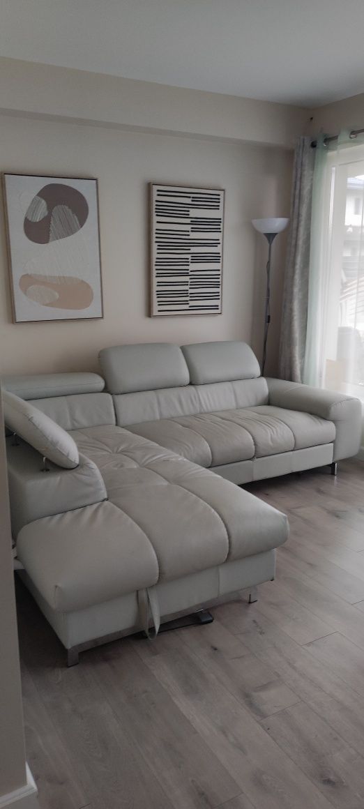 Coltar extensibil cu lada de depozitare