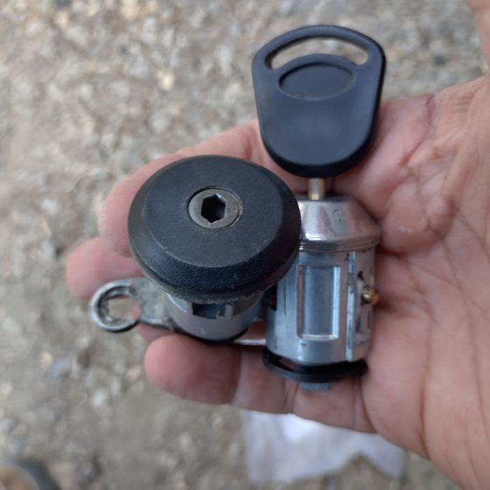 Замки  Форд Транзит