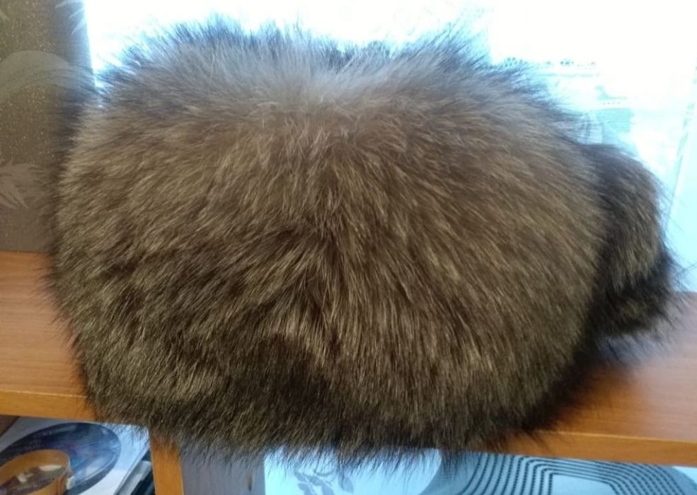 Продам шапку чернобурка в отличном состоянии