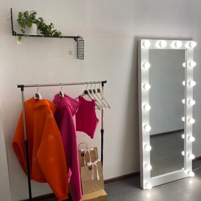 Гримерные зеркала в наличии все модели Ресепшн по индивидуальным разм