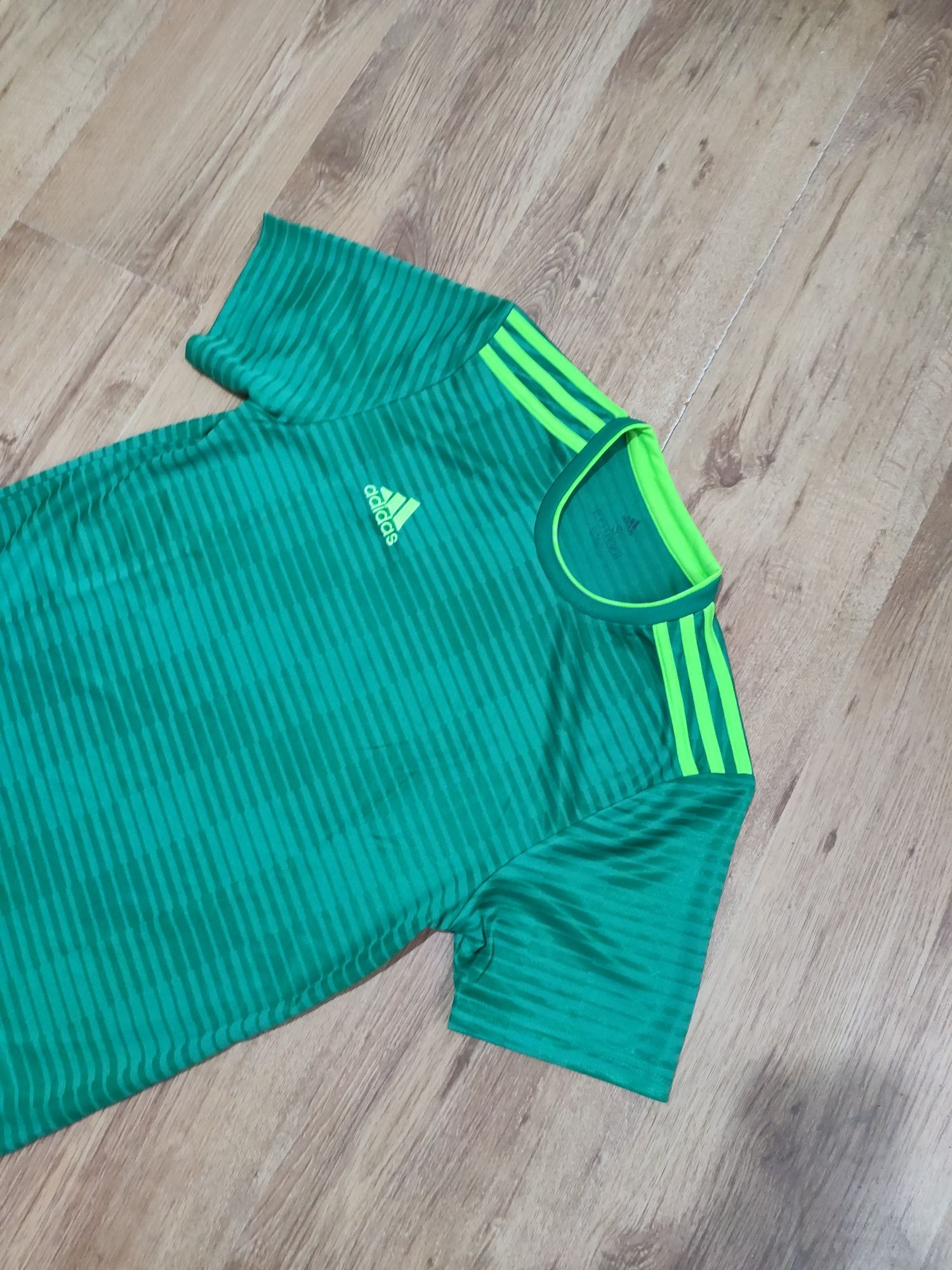 Tricou Adidas mărimea S