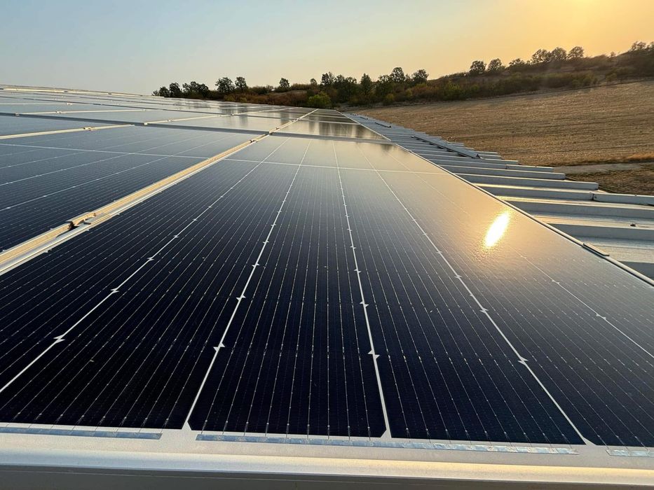 Почистване на соларни централи