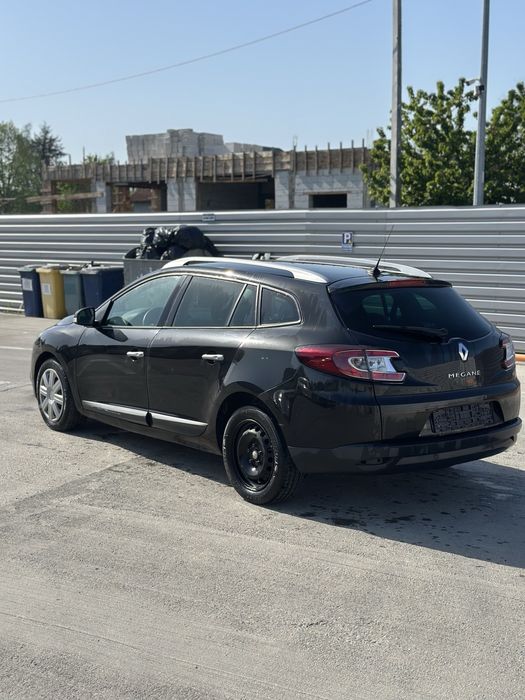 Dezmembrari megane 3 break 1.9D 131 cp euro 5