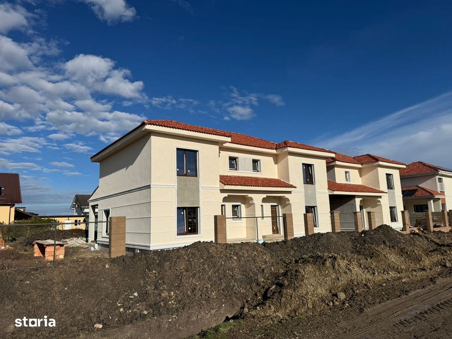 TRIPLEX PREMIUM  Casă Individuală + Duplexuri tip SAD COMISION 0%
