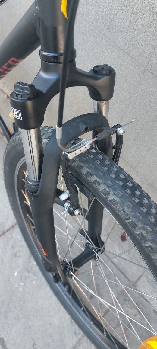 Продавам алуминиев велосипед Specialized 24 цола