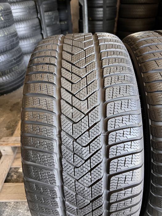 2 anvelope iarna ca NOI 275/40/18 , Pirelli , DOT 2022 , 7.5 mm