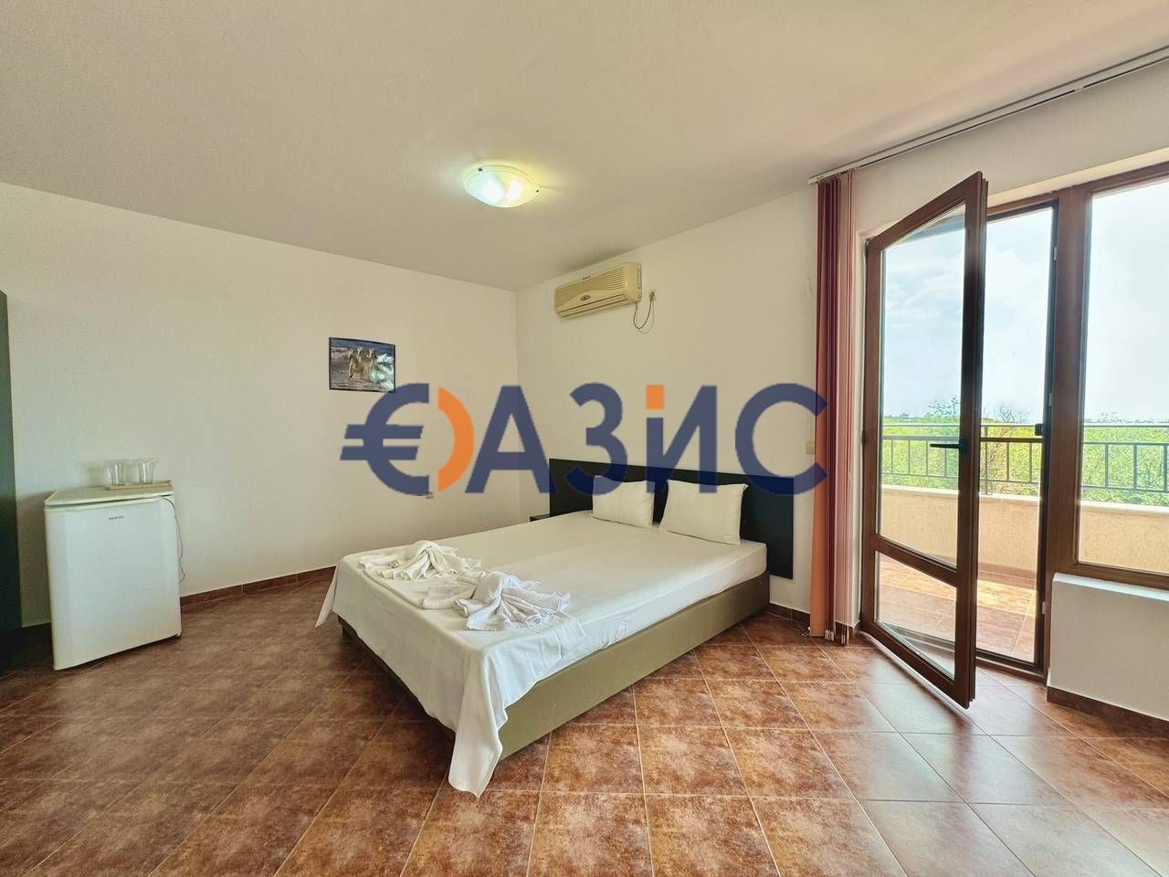 Продава се Едностаен апартамент в с. Кошарица, Област Бургас - 53 кв.м за 955 €/кв.м - Снимка #5